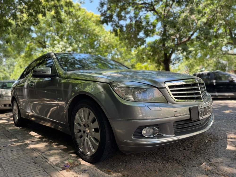 Mercedes-Benz C-Class Elegance — foto 16